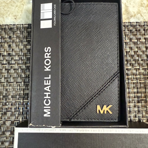 NWT Michael Kors Black Card Holder Bi Fold Soft Leather Wallet - Picture 8 of 10